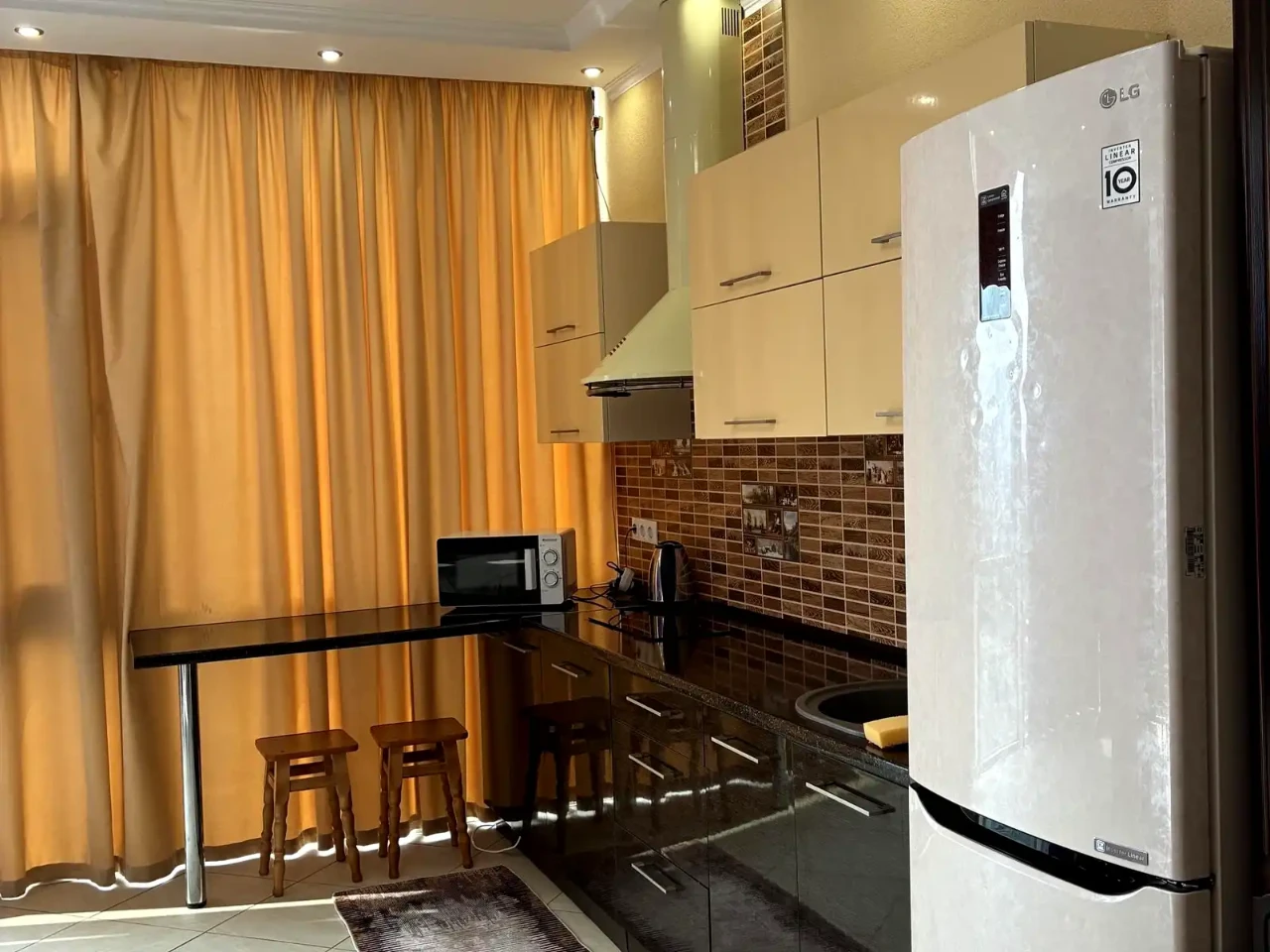 Rent 1-room apartment 59 sq m on the 14th floor.