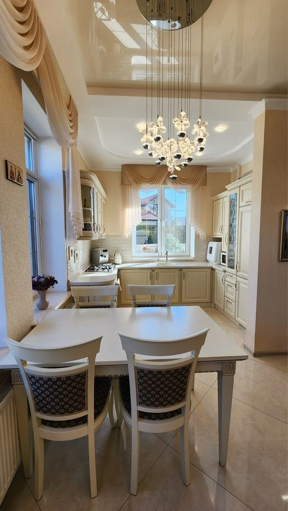Sale of a stylish, modern, independent house in Sovigny