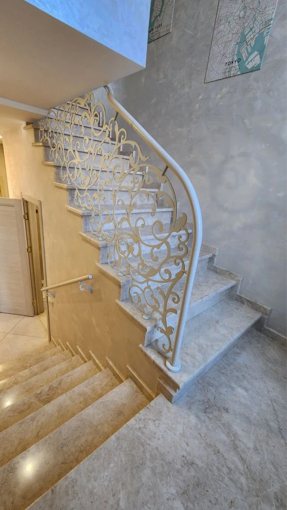 Sale of a stylish, modern, independent house in Sovigny