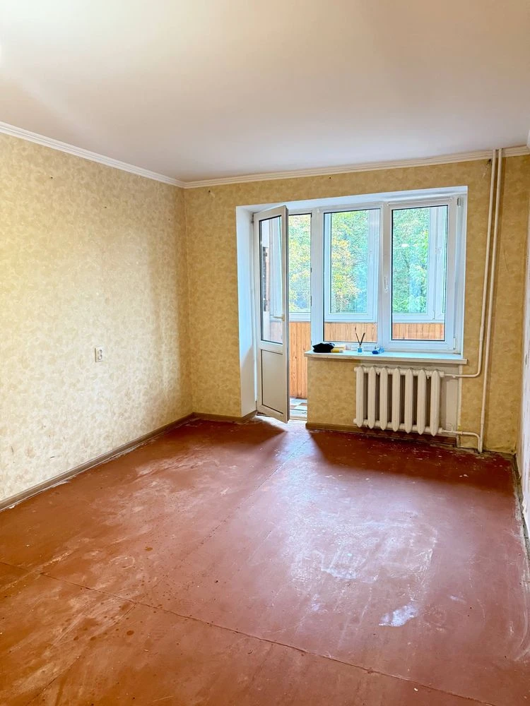 Продается 3-комнатная квартира в Юбилейном.