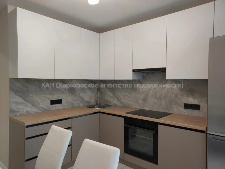 For Sale: 1-bedroom apartment renovated in the new residential complex Leada-2, near Leva metro station.