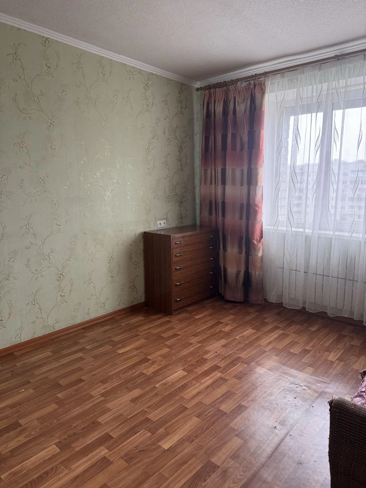 Продається 2-кімнатна квартира на проспекті Одеської
