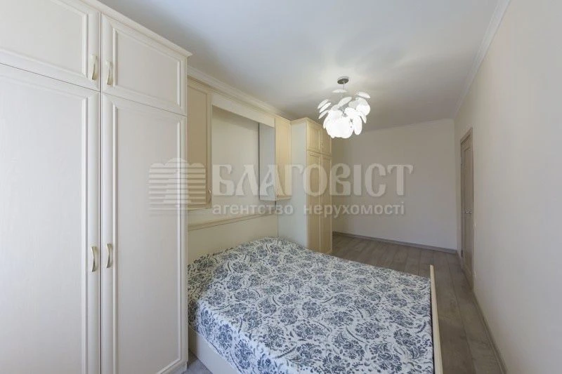 Печерск ! Аренда 2-комнатной квартиры 50 м2, Госпитальная 2, Бизнес-центр Гуливе