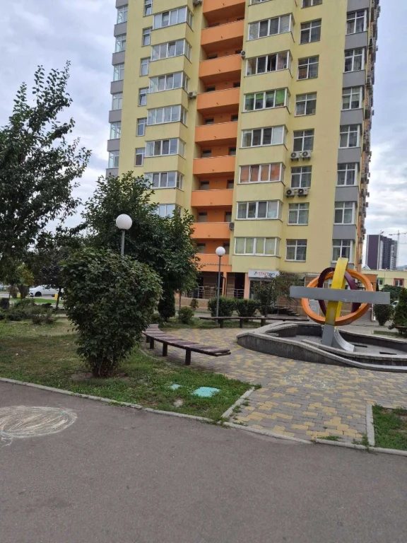 Просторная 2-комнатная квартира в ЖК "Яскравий".