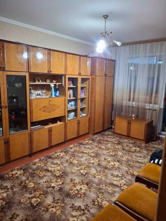 Продається однокімнатна квартира в районі Сідова Благовісна.