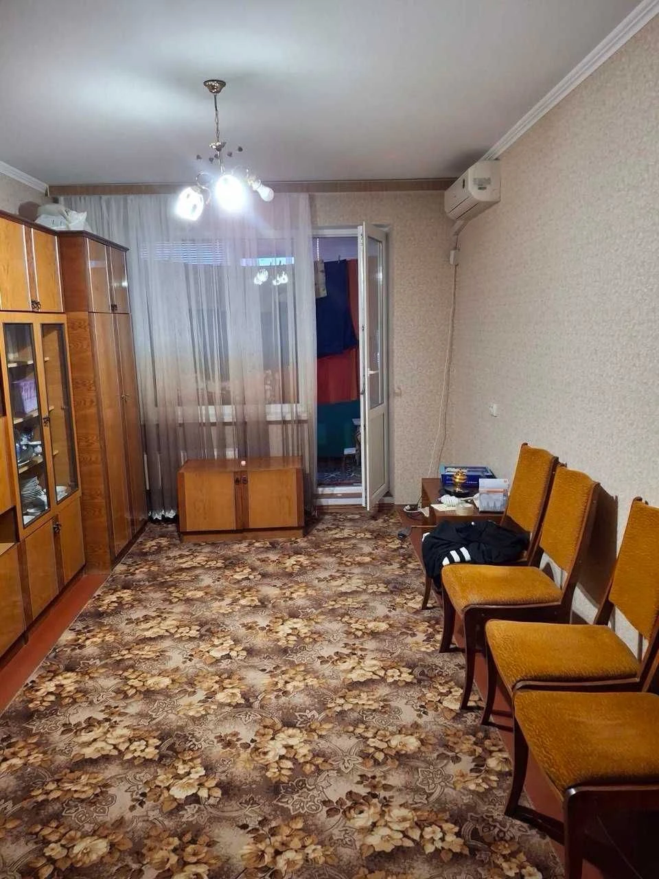 Продається однокімнатна квартира в районі Сідова Благовісна.