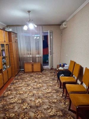 Продається однокімнатна квартира в районі Сідова Благовісна.