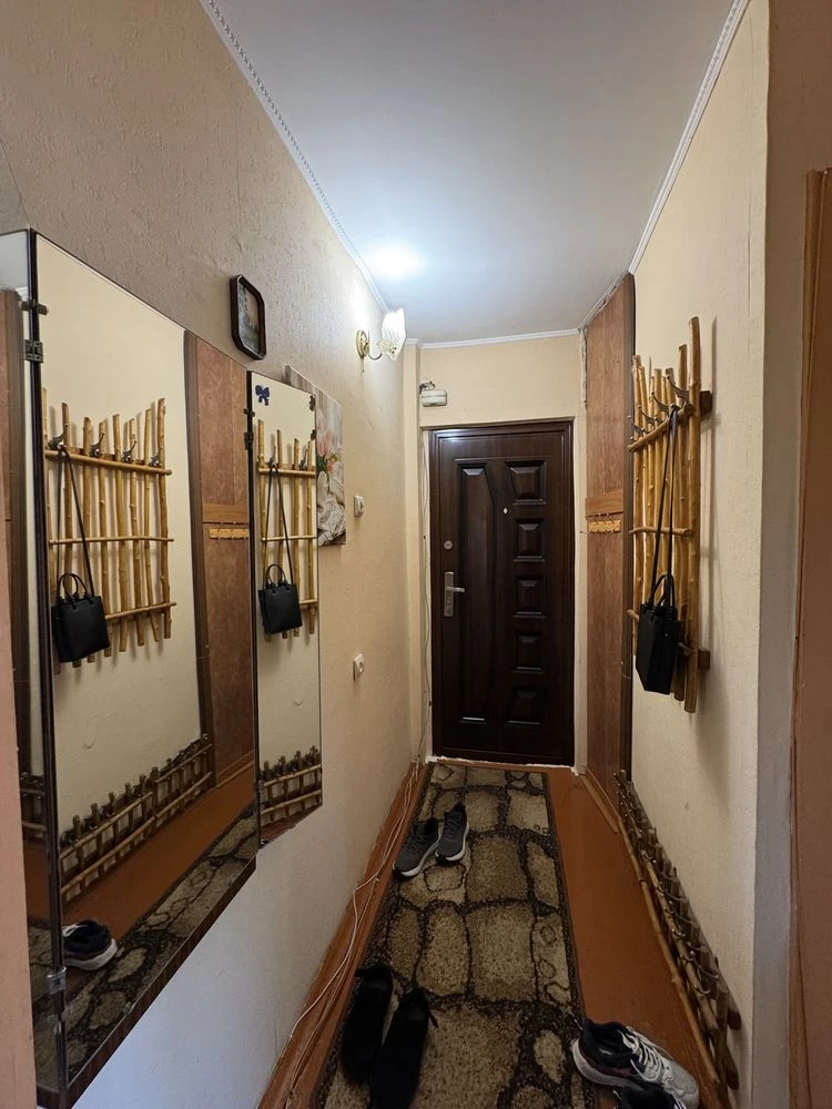 Продажа 2-комнатной квартиры на ул. Соборности (Доценка)