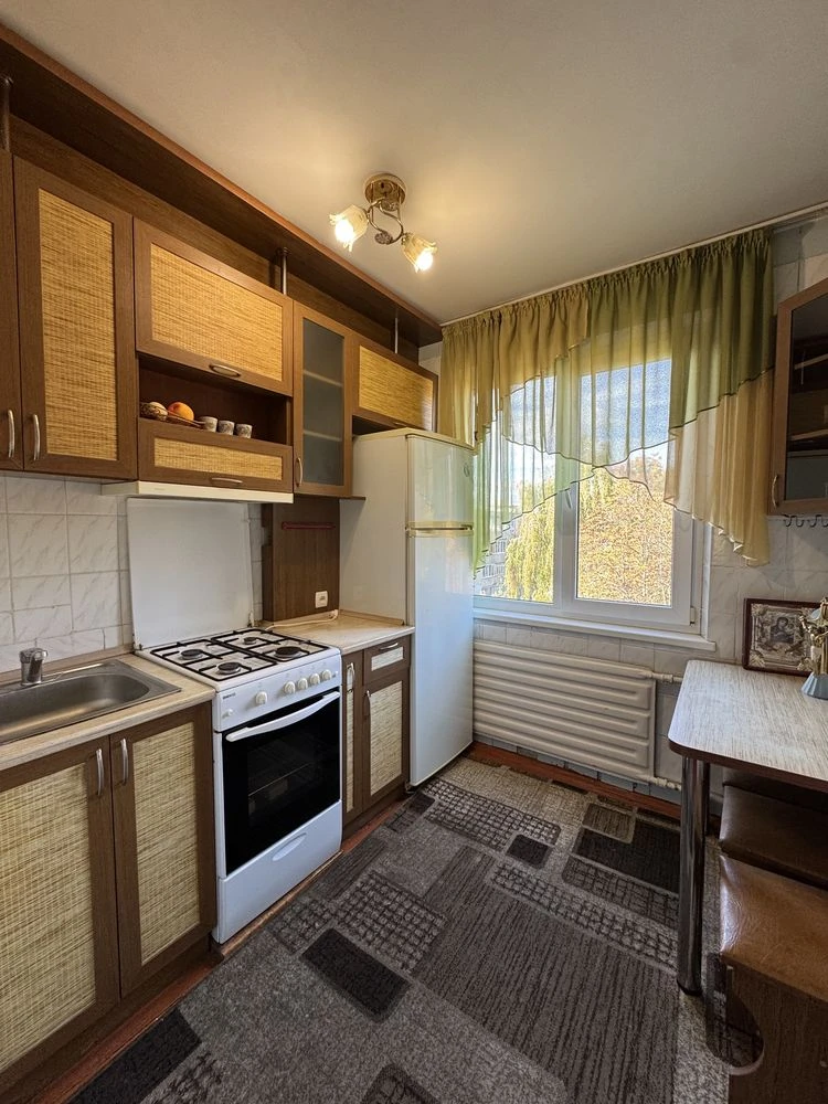 Продажа 2-комнатной квартиры на ул. Соборности (Доценка)