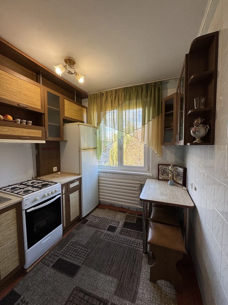 Продажа 2-комнатной квартиры на ул. Соборности (Доценка)