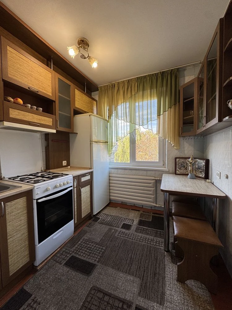 Продажа 2-комнатной квартиры на ул. Соборности (Доценка)