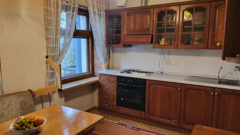 Продам 3кв, 84м², вул.Осіпова/ В.Арнаутська