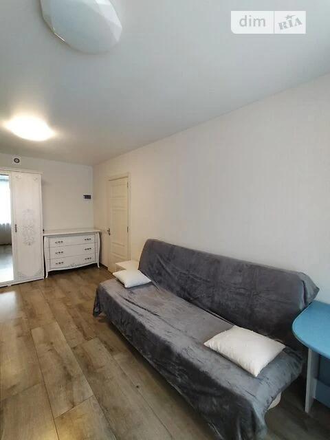 Room for sale 27.59 sq. m. on 17B Holosiivskyi Ave. • ID