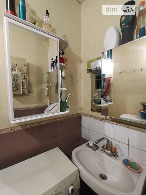 Room for sale 27.59 sq. m. on 17B Holosiivskyi Ave. • ID