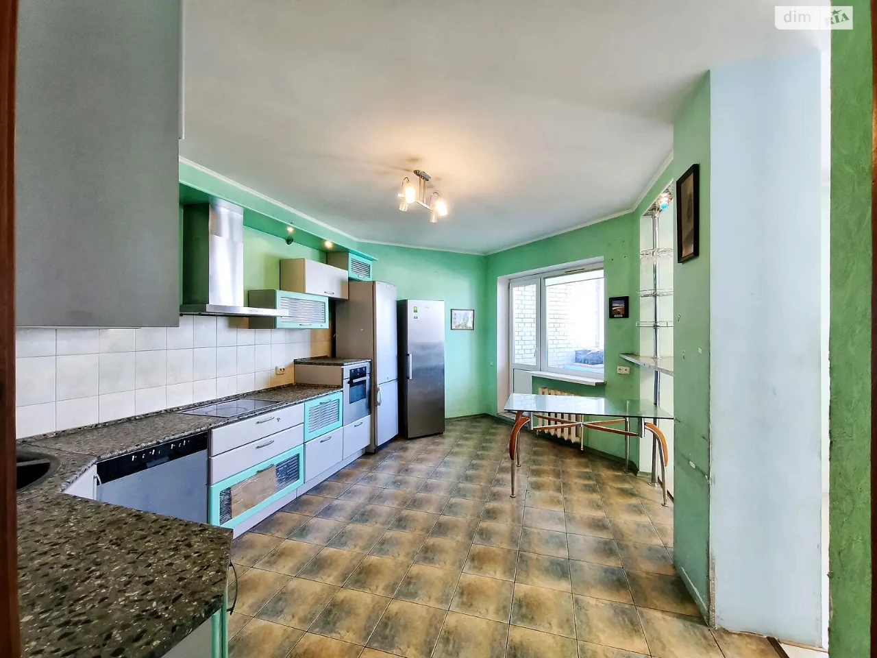 Long-Term Rental Apartment, Poznaki