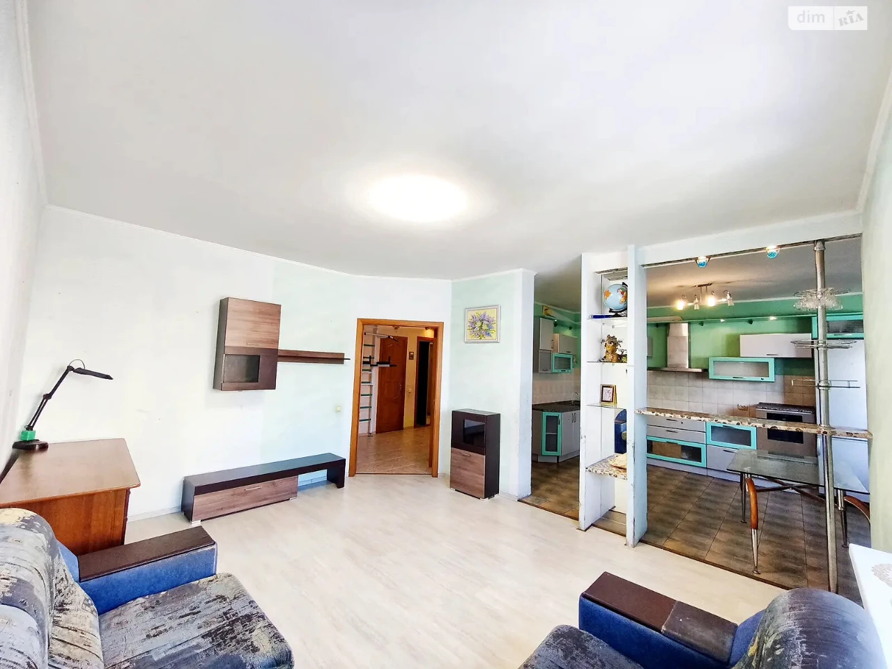Long-Term Rental Apartment, Poznaki