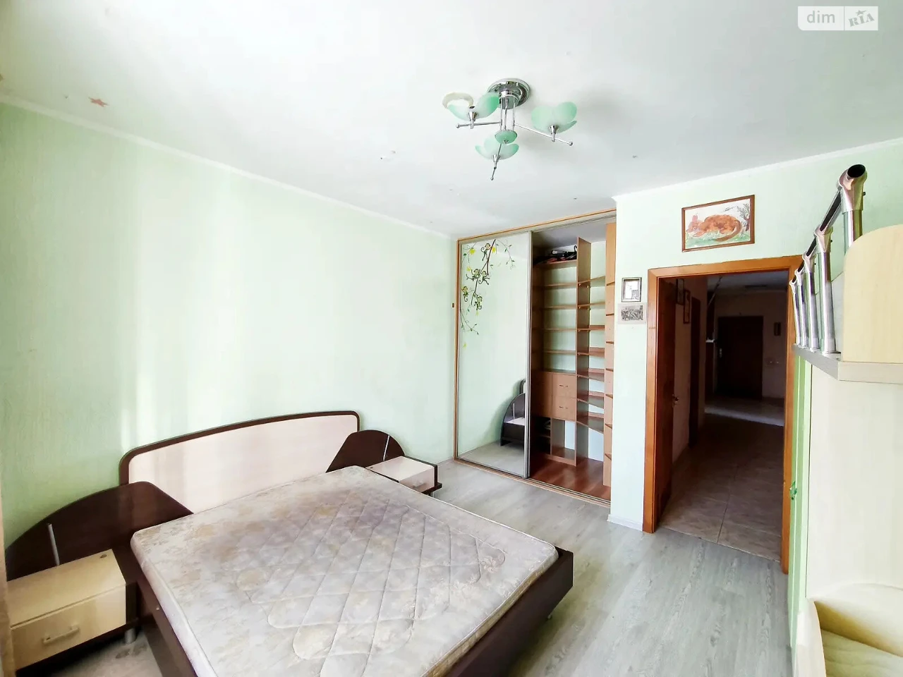 Long-Term Rental Apartment, Poznaki