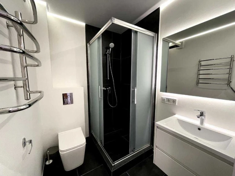 Long-term Rental | No Commission | Pet-friendly | Concierge Service