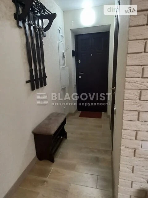 Sale of 2-room apartment 39 sq. m. on Svyatoslav Khorobryho St. 8 •