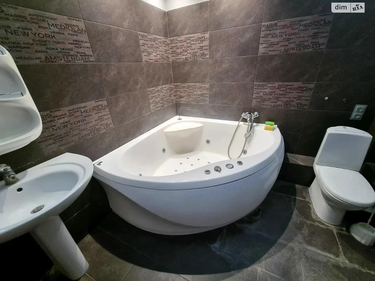 Long-Term Rental Apartment, Shuliavka