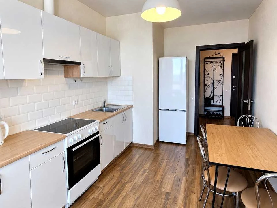 Apartment. Kyiv, Rodyny Krystieriv street.
