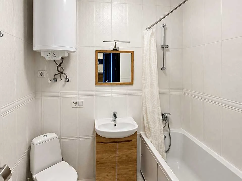 Apartment. Kyiv, Rodyny Krystieriv street.
