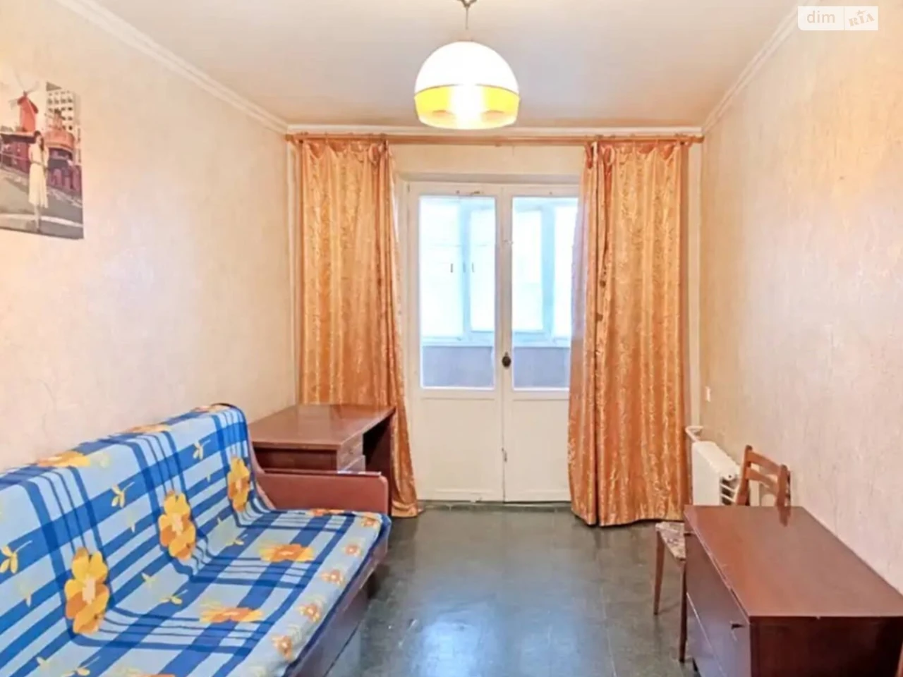 Apartment for Sale, Left Bank