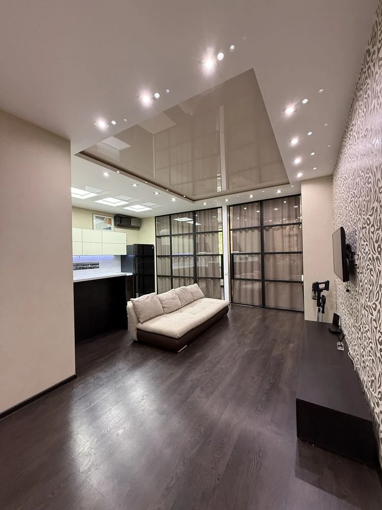 Sale of a 2-bedroom apartment 70 m² | 2 Zhemchuzhina | 3rd floor |