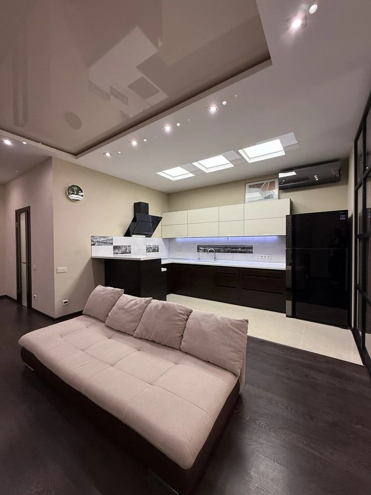 Sale of a 2-bedroom apartment 70 m² | 2 Zhemchuzhina | 3rd floor |