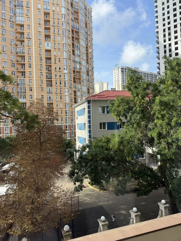 Sale of a 2-bedroom apartment 70 m² | 2 Zhemchuzhina | 3rd floor |