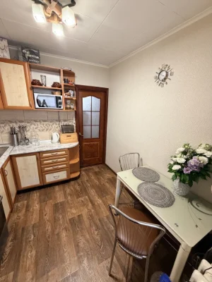 Продажа 1-комнатной квартиры в центре города, ул. Леся Украины