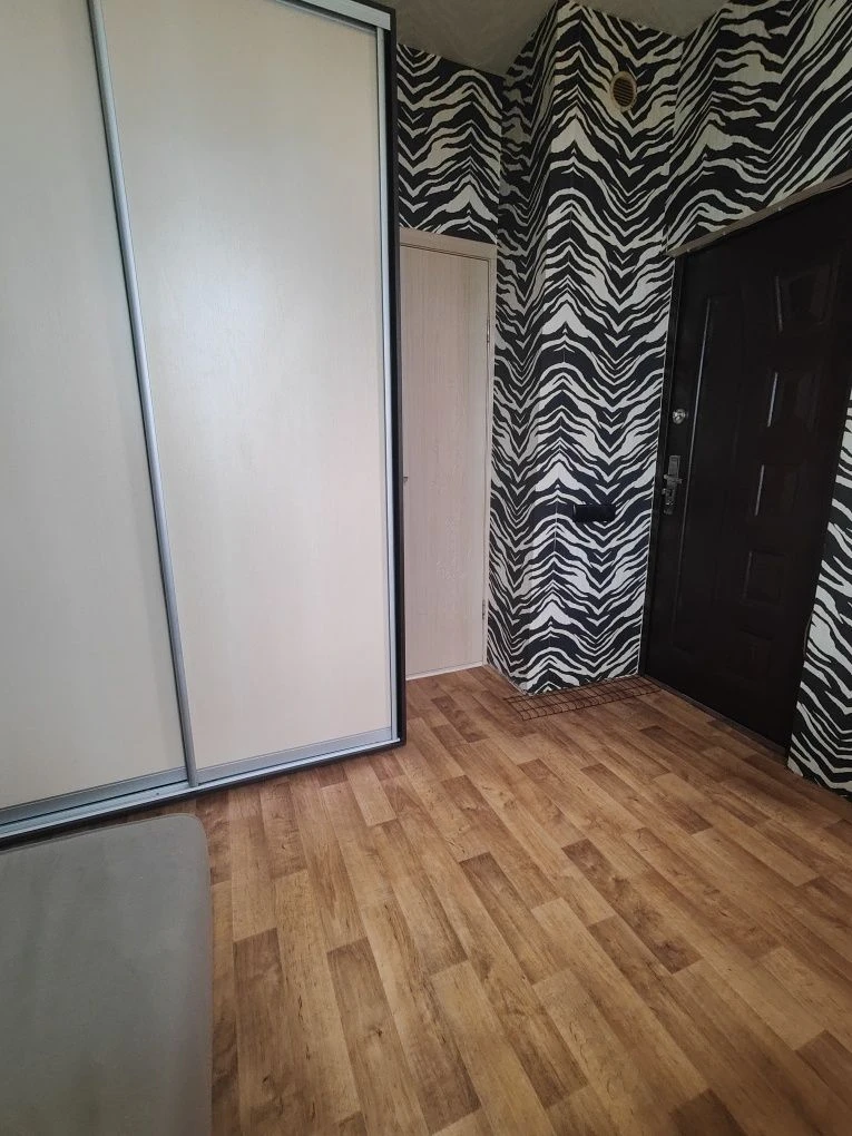 Продається смарт-квартира в 1 кімнаті, метро Вокзальна (Южний вокзал)