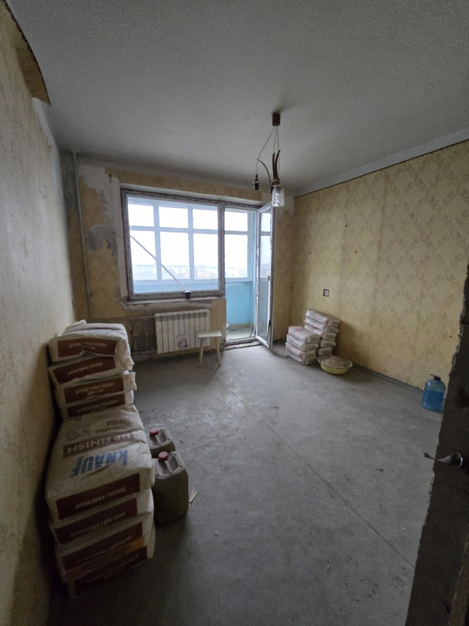 Продаж 2х кімнатної вул. Гарибальди 3А