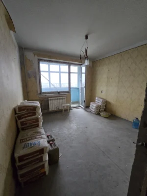 Продаж 2х кімнатної вул. Гарибальди 3А