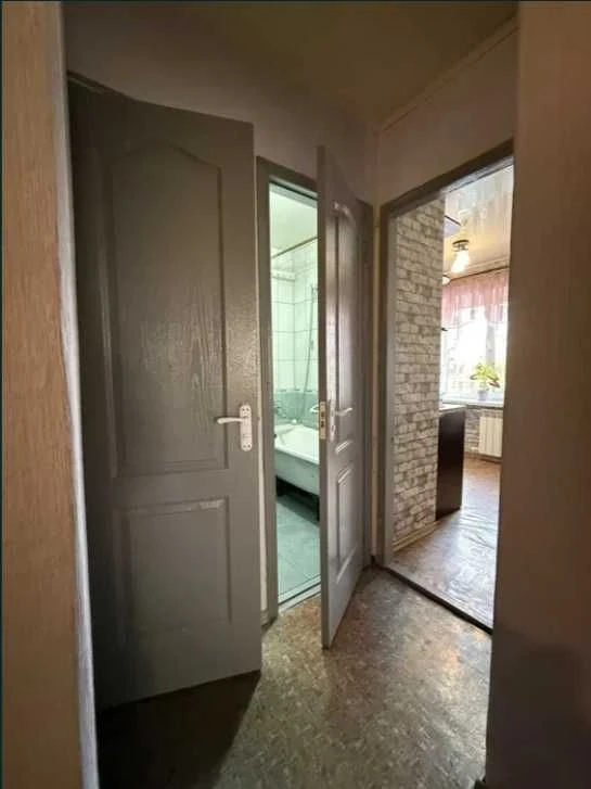 Продам 3-кімнатну квартиру, район Медуніверситету.