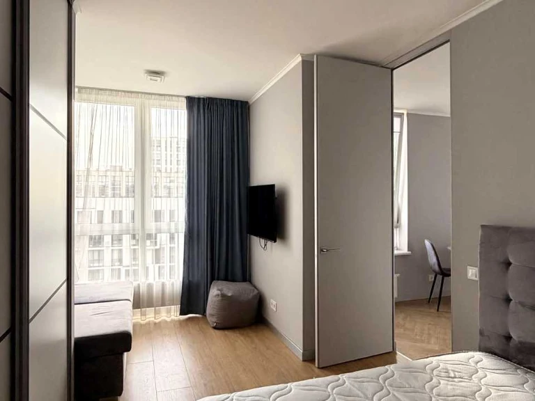 Apartment. Salutna St, Kyiv