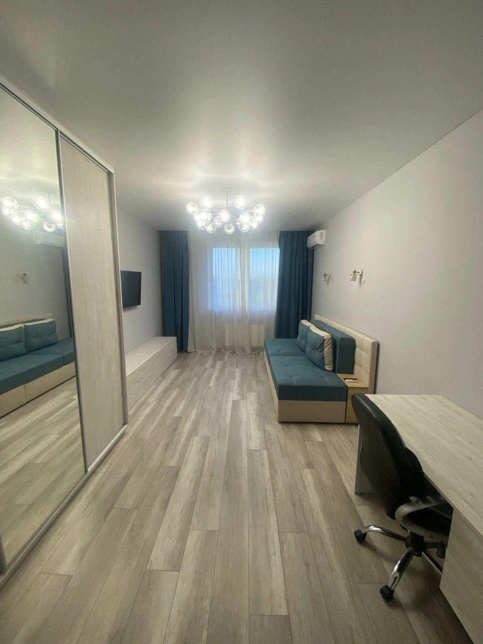 Продажа 1-комнатной квартиры 44 м2 с ремонтом, проспект Відрадний 2.