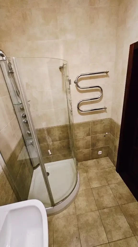 For Sale 3-room apartment at Яворницкого пр. 90, Park Glob