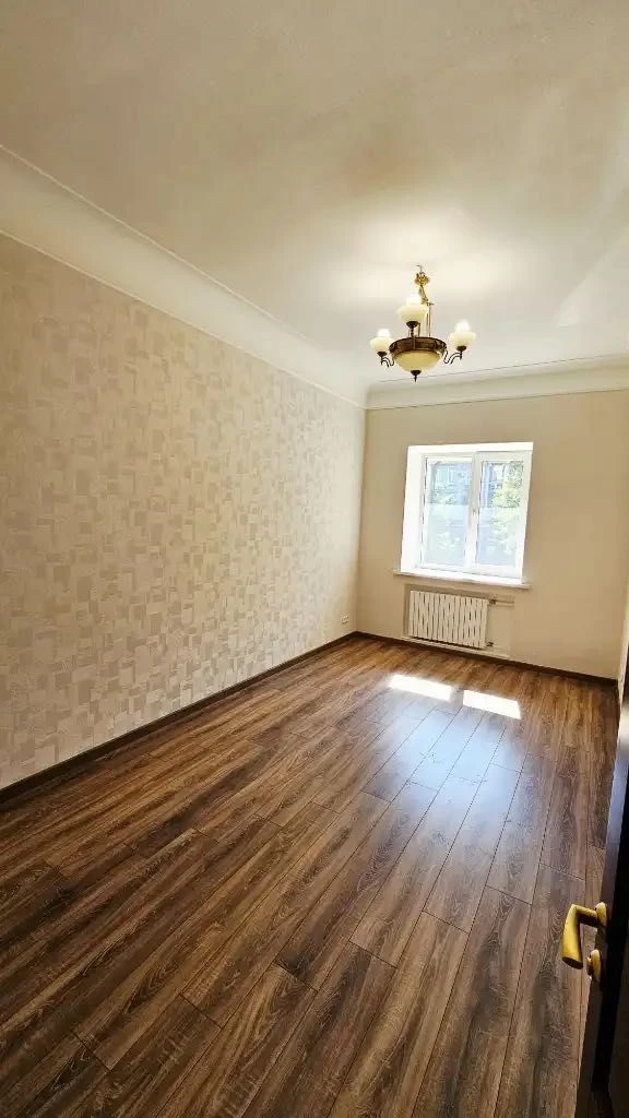 For Sale 3-room apartment at Яворницкого пр. 90, Park Glob