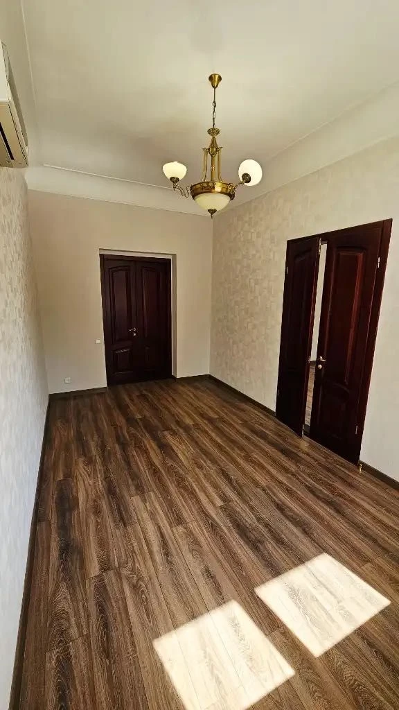 For Sale 3-room apartment at Яворницкого пр. 90, Park Glob