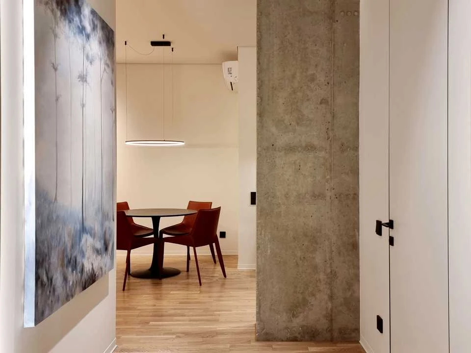 Apartment. Dnipro, Naberezhna Perevomohy st.