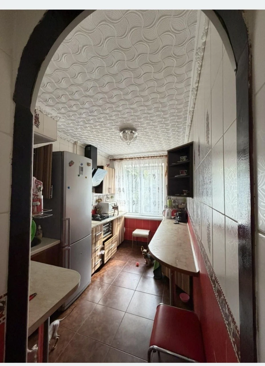 Sale of a 3-room apartment. Mir Avenue.