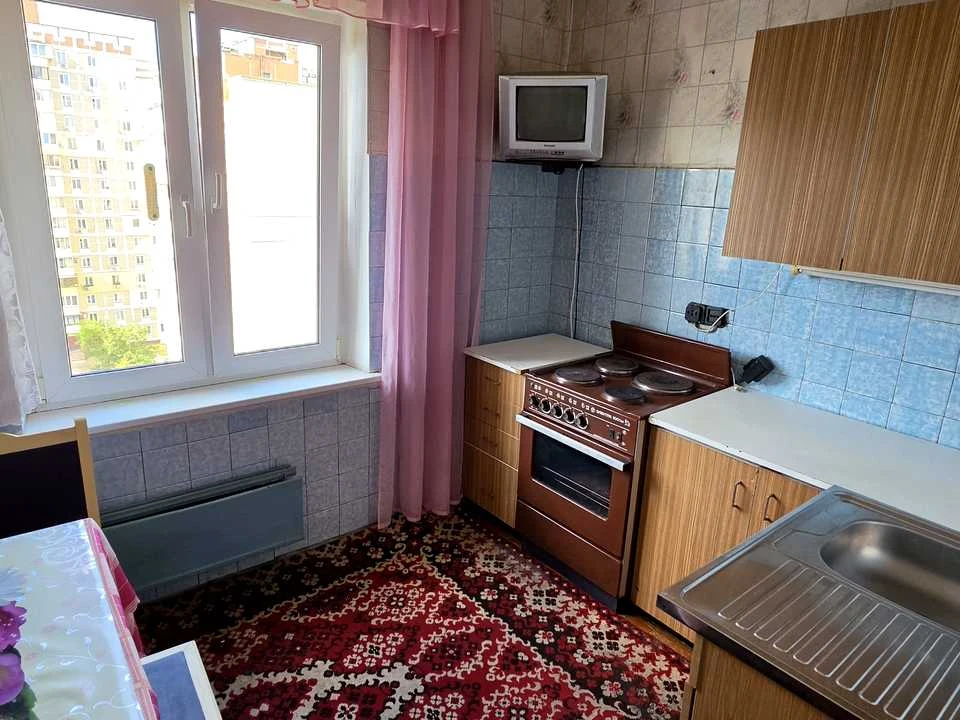 Квартира. Киев, улица Ревуцкого