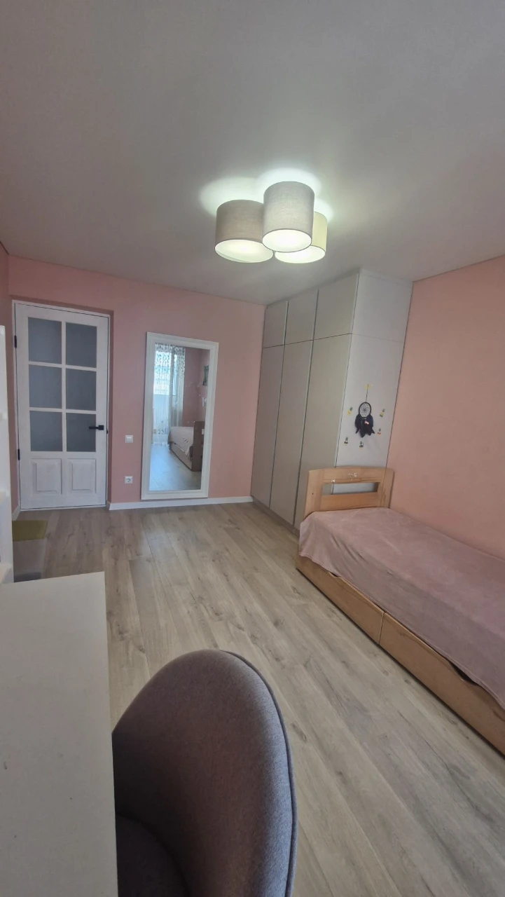 Sale of a 3-room apartment near Magellan