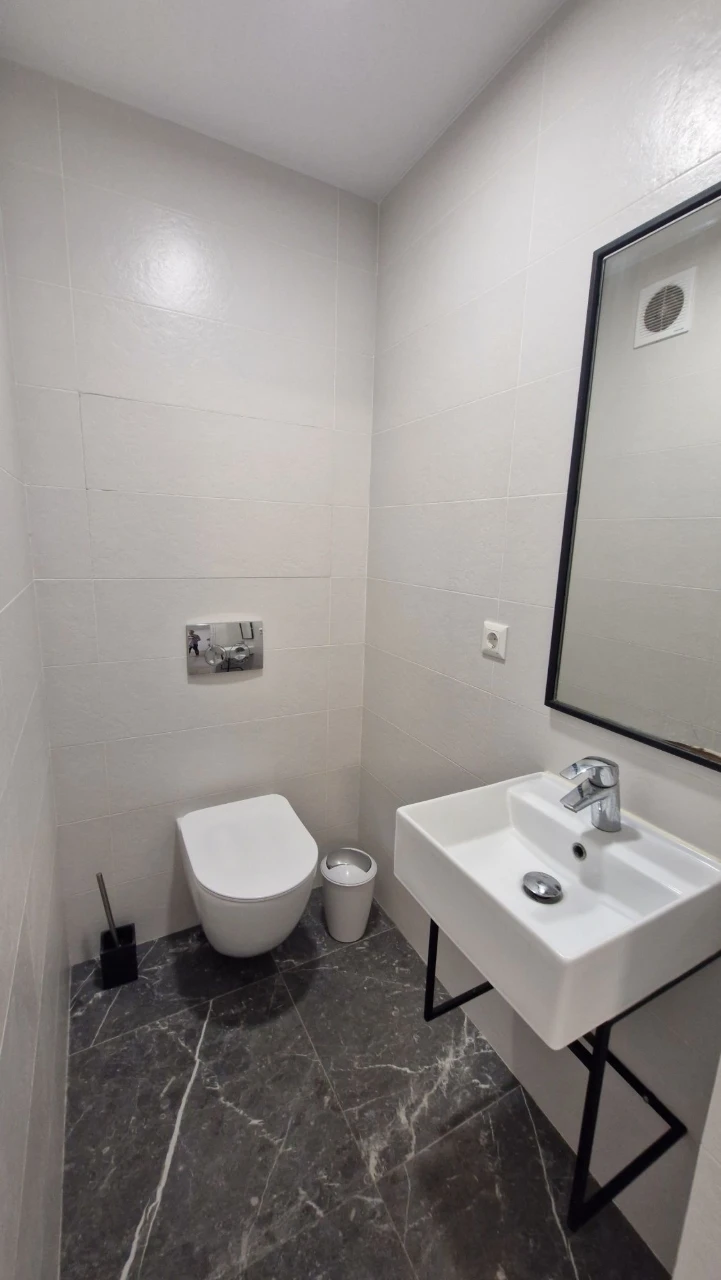 Sale of a 3-room apartment near Magellan