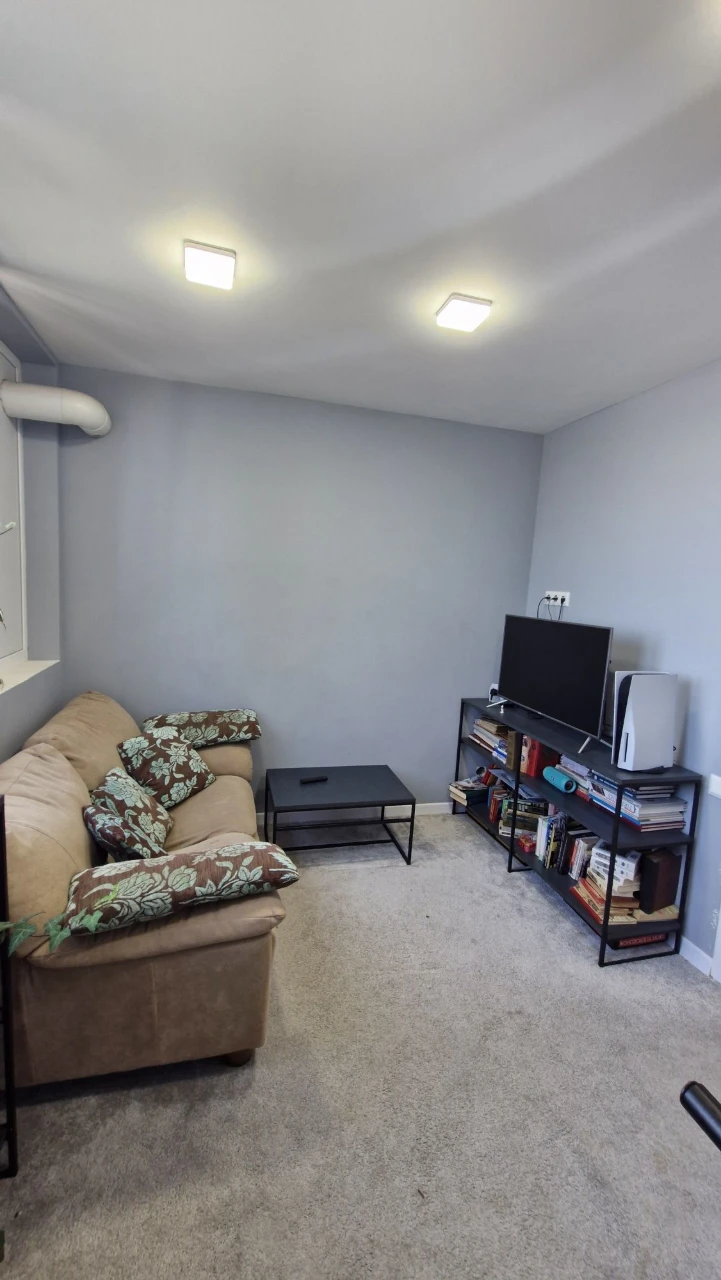 Sale of a 3-room apartment near Magellan