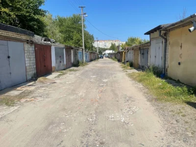 Гараж продам Коператив 15 вул Максимовича11