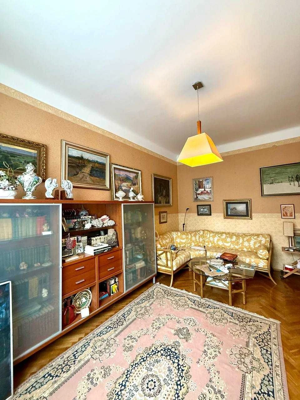Sale of a 4-room apartment on Stepanek Street