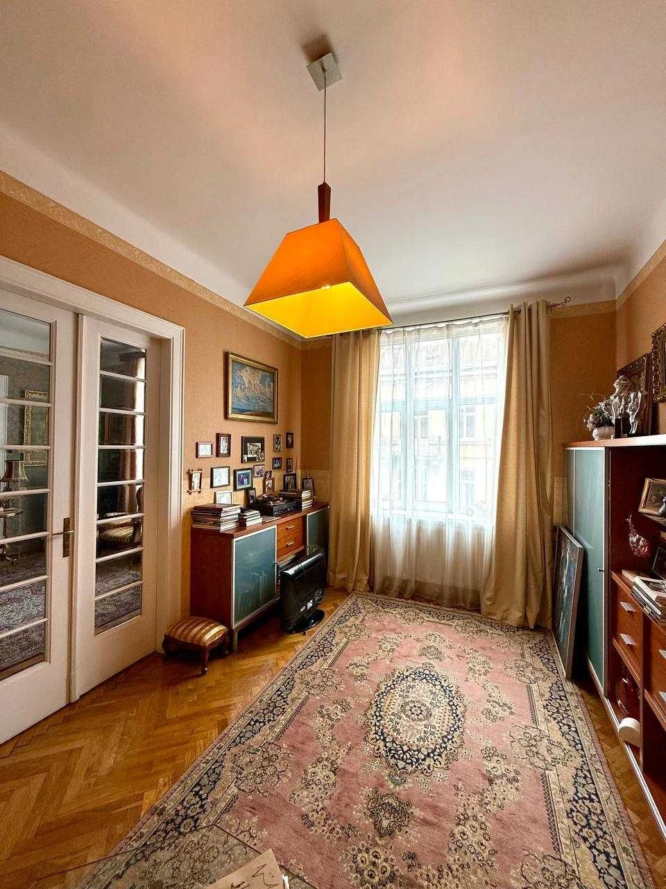 Sale of a 4-room apartment on Stepanek Street