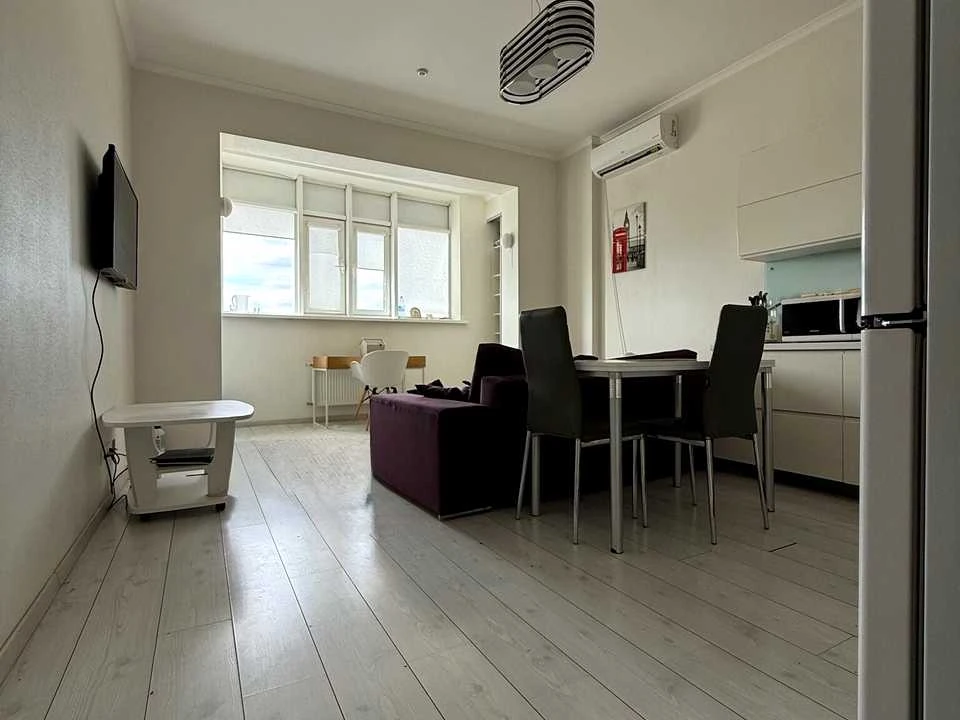 Apartment. Kyiv, Olphonetska Naborozhna st.
